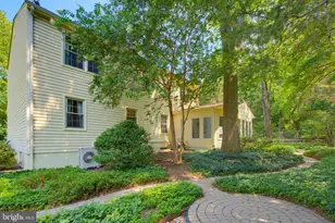 14287 Jameson Ct, Centreville, VA 20120 - Photo 9