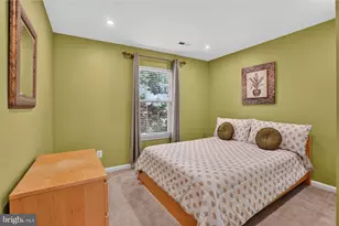 6888 Kerrywood Cir, Centreville, VA 20121 - Photo 23