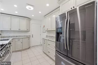 7023 Ashbury Drive, Springfield, VA 22152 - Photo 13