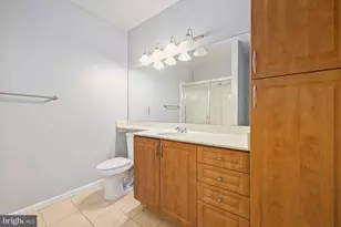 12949 Centre Park Cir, Herndon, VA 20171 - Photo 23