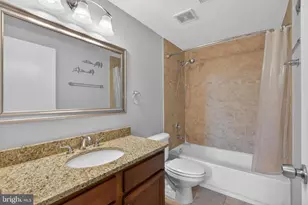 9801 Meadow Valley Dr, Vienna, VA 22181 - Photo 17