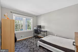 9801 Meadow Valley Dr, Vienna, VA 22181 - Photo 21