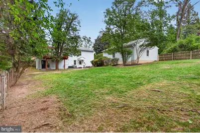 9801 Meadow Valley Drive, Vienna, VA 22181 - Photo 31