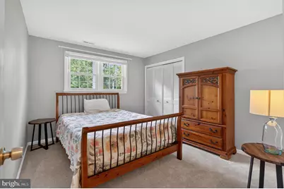 9801 Meadow Valley Drive, Vienna, VA 22181 - Photo 29