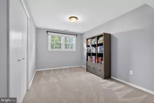9801 Meadow Valley Dr, Vienna, VA 22181 - Photo 27