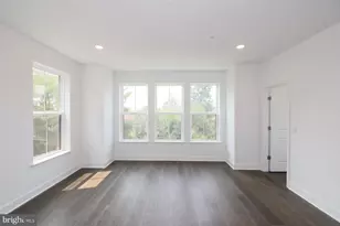 14964 Deco Cir, Chantilly, VA 20151 - Photo 11