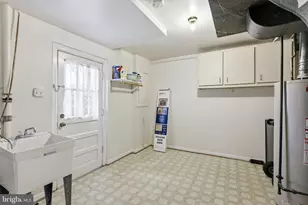 360 Park St NE, Vienna, VA 22180 - Photo 21
