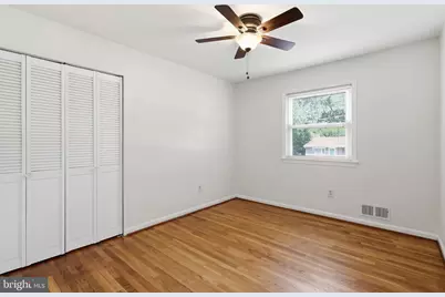 360 Park Street NE, Vienna, VA 22180 - Photo 15