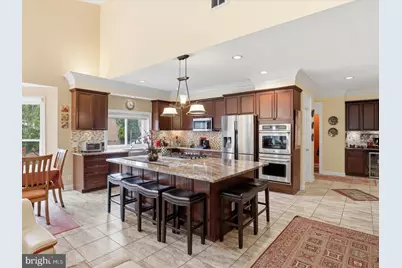 1465 Mayhurst Boulevard, McLean, VA 22102 - Photo 7