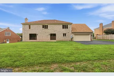 6294 Dunaway Court, McLean, VA 22101 - Photo 15