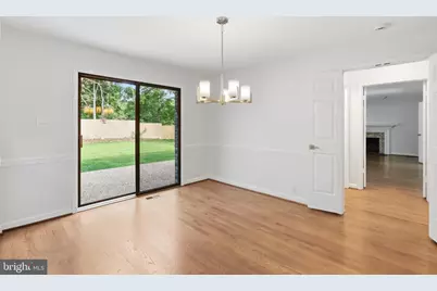 6294 Dunaway Court, McLean, VA 22101 - Photo 9