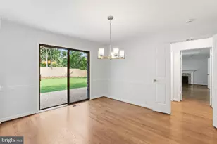 6294 Dunaway Ct, McLean, VA 22101 - Photo 9