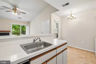 8647 Beekman Place #D, Alexandria, VA 22309 - Photo 7