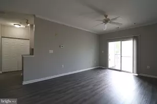 5117 Travis Edward Way, Centreville, VA 20120 - Photo 5