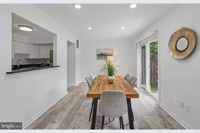 11924 Travistock Court, Reston, VA 20191 - Photo 13