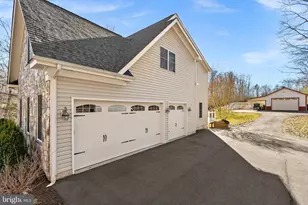 8138 Rondelay Ln, Fairfax Station, VA 22039 - Photo 47