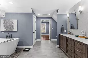 8138 Rondelay Ln, Fairfax Station, VA 22039 - Photo 29