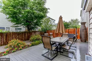 8352 Middle Ruddings Dr, Lorton, VA 22079 - Photo 5