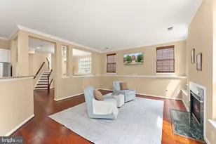 8352 Middle Ruddings Dr, Lorton, VA 22079 - Photo 9