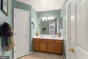 8352 Middle Ruddings Dr, Lorton, VA 22079 - Photo 47
