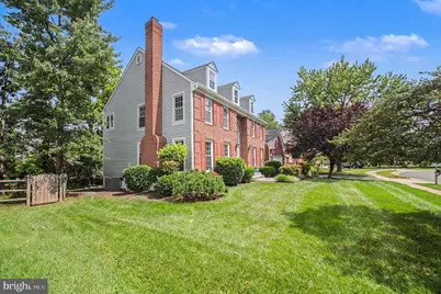 811 Autumn Breeze Court, Herndon, VA 20170 - Photo 3