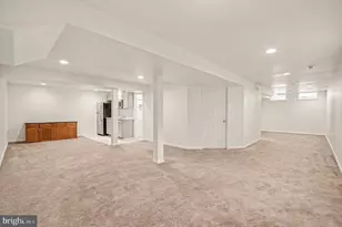 811 Autumn Breeze Ct, Herndon, VA 20170 - Photo 19