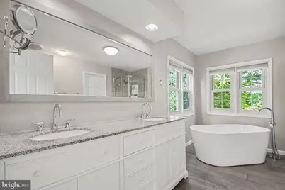 811 Autumn Breeze Court, Herndon, VA 20170 - Photo 15