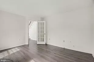 811 Autumn Breeze Ct, Herndon, VA 20170 - Photo 7