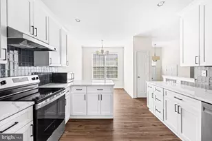 2902 Jessica Ct, Vienna, VA 22181 - Photo 13