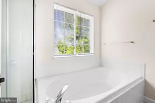 2902 Jessica Ct, Vienna, VA 22181 - Photo 37