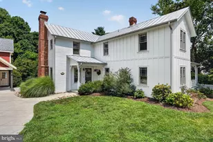 10526 Marbury Rd, Oakton, VA 22124 - Photo 47