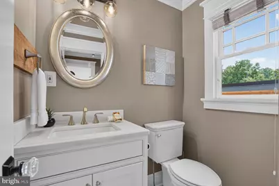 10526 Marbury Road, Oakton, VA 22124 - Photo 7