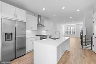 3104 Camber Pl, Falls Church, VA 22042 - Photo 3