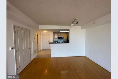 2726 Gallows Road #913, Vienna, VA 22180 - Photo 23