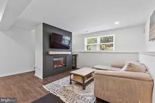 4525 Silas Hutchinson Dr, Chantilly, VA 20151 - Photo 15