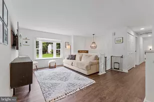 4525 Silas Hutchinson Dr, Chantilly, VA 20151 - Photo 7