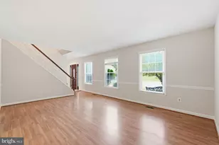 7316 Walnut Knoll Dr, Springfield, VA 22153 - Photo 5