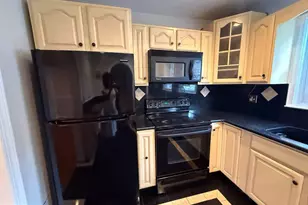 8508 Forrester Blvd, Springfield, VA 22152 - Photo 5