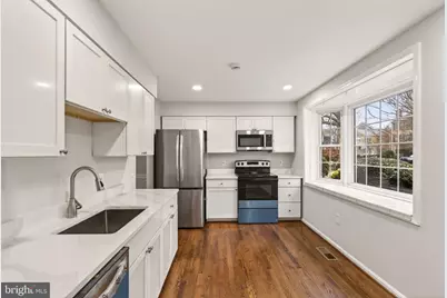 8219 Doctor Craik Court, Alexandria, VA 22306 - Photo 7