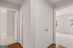 8219 Doctor Craik Ct, Alexandria, VA 22306 - Photo 27