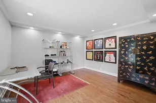 8354 Old Dominion Dr, McLean, VA 22102 - Photo 9