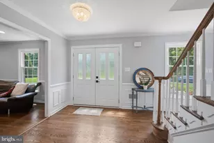 8354 Old Dominion Dr, McLean, VA 22102 - Photo 5