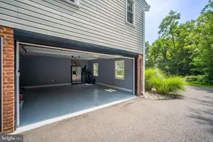8354 Old Dominion Dr, McLean, VA 22102 - Photo 59