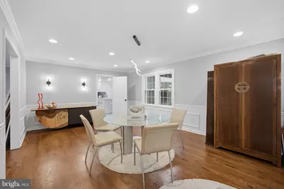 8354 Old Dominion Drive, McLean, VA 22102 - Photo 13