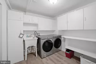 8354 Old Dominion Dr, McLean, VA 22102 - Photo 27