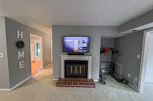 2239 Hunters Run Dr, Reston, VA 20191 - Photo 5