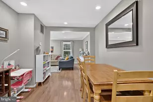 7331 Rolling Oak Ln, Springfield, VA 22153 - Photo 9
