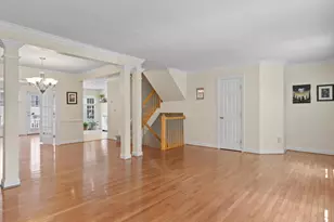 7441 Heatherfield Ln, Alexandria, VA 22315 - Photo 3