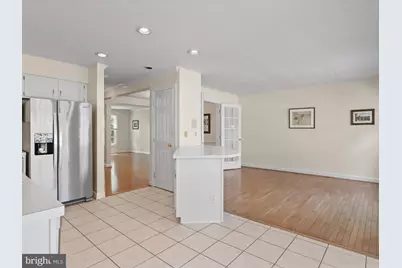 7441 Heatherfield Lane, Alexandria, VA 22315 - Photo 9