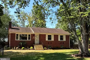 6807 Dean Dr, McLean, VA 22101 - Photo 1